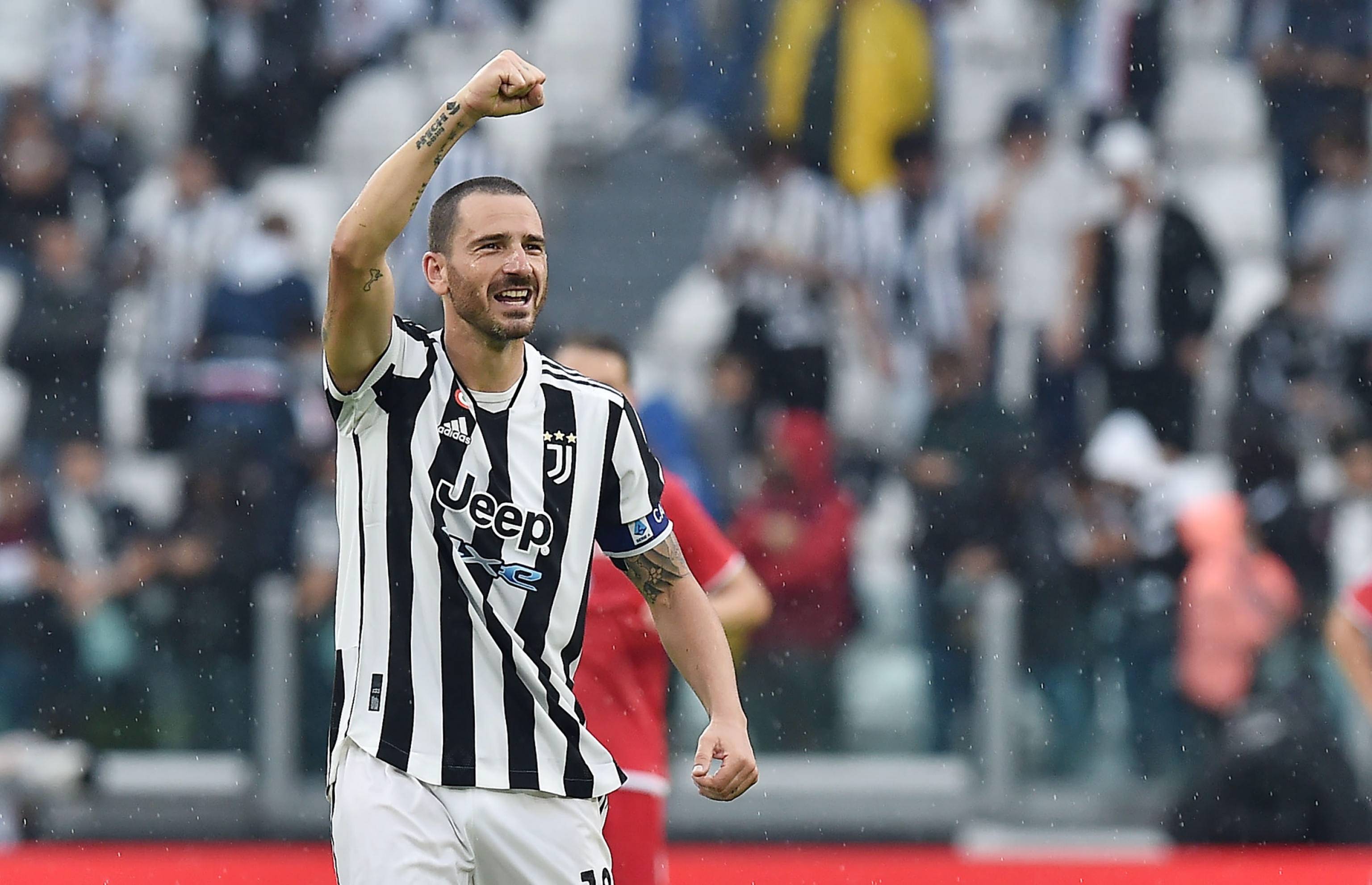 官方：长崎成功丸与主帅高木琢也续约至26／27赛季结束