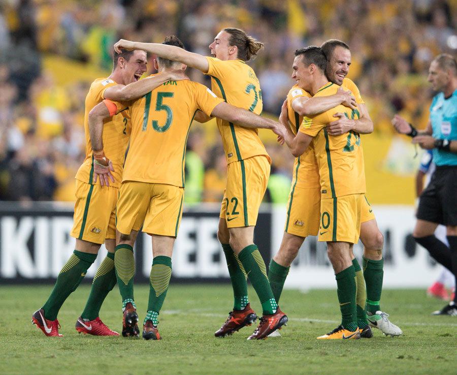 尹鸿博：明天是我生涯最后一场中超，因伤不得不做出退役选择