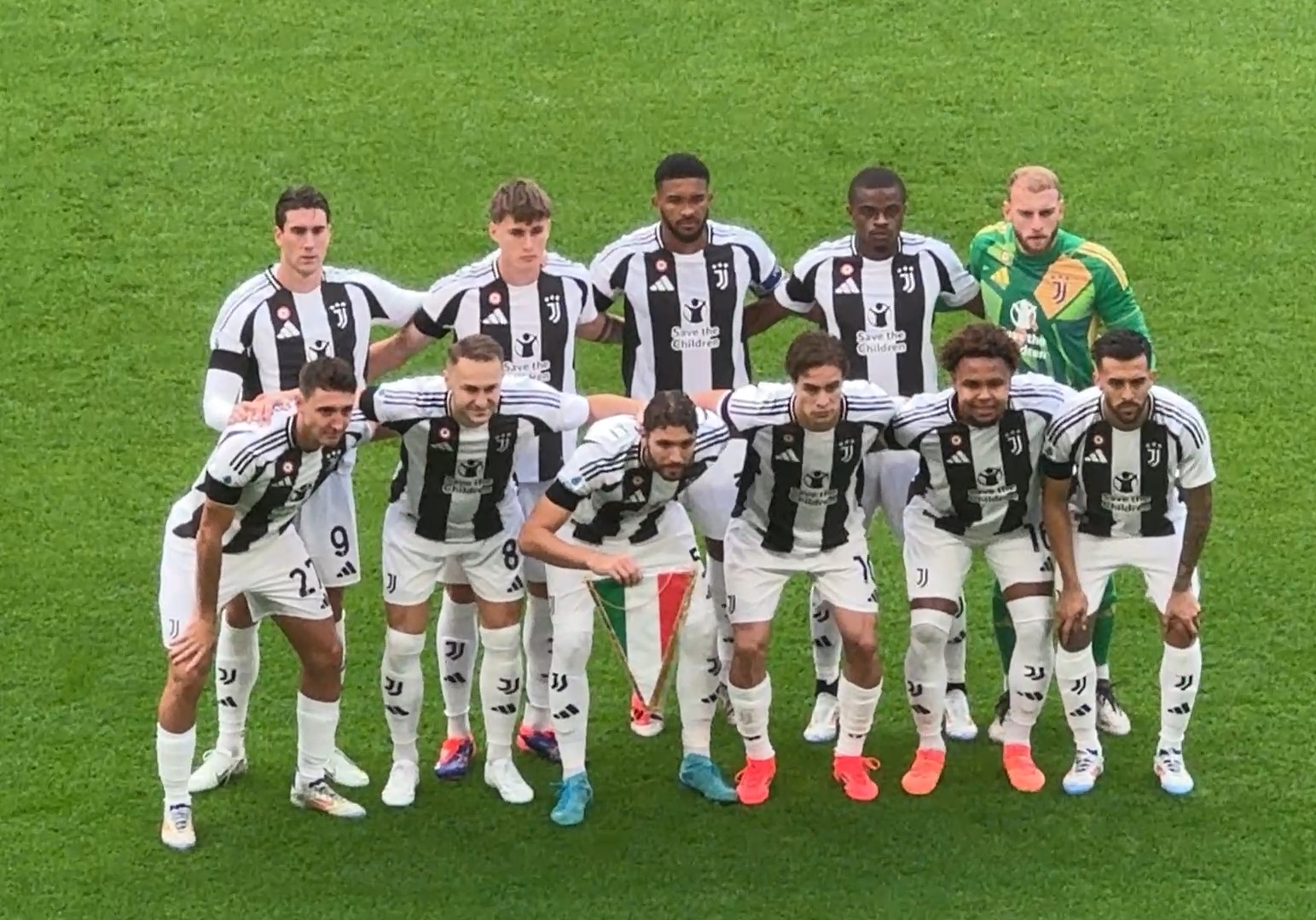 苏媒：苏超盐城赛区选拔活动已开启，水庆霞担任海选考官