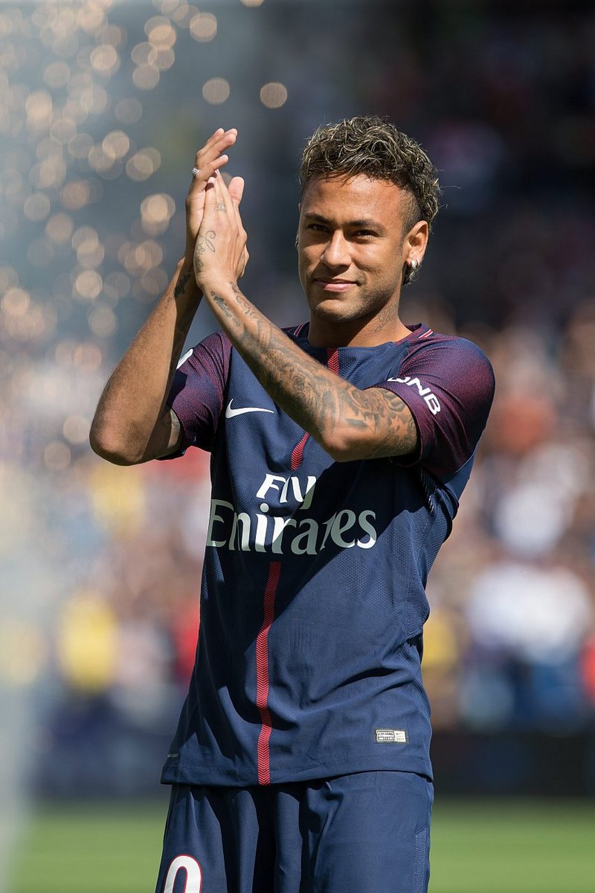 姆巴佩为皇马队史第二快打进70球的球员，仅次于C罗（姆巴佩70球达成速度列皇马队史第二，仅逊C罗）