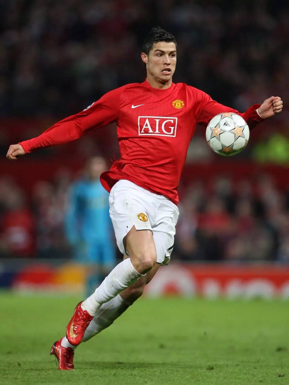 王钰栋：U21、中超、全运会三线作战，年轻天才的高强度挑战（王钰栋三线开战：U21、中超、全运会的高强度淬炼）