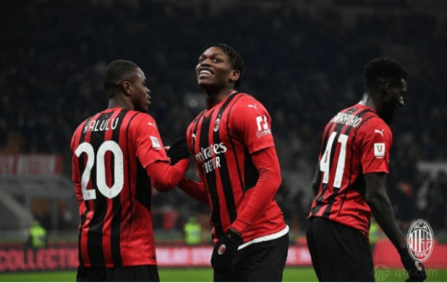 意甲战报：斯图利奇破门制胜，莱切1-0战胜比萨（意甲：斯图利奇一击制胜，莱切1-0力克比萨）