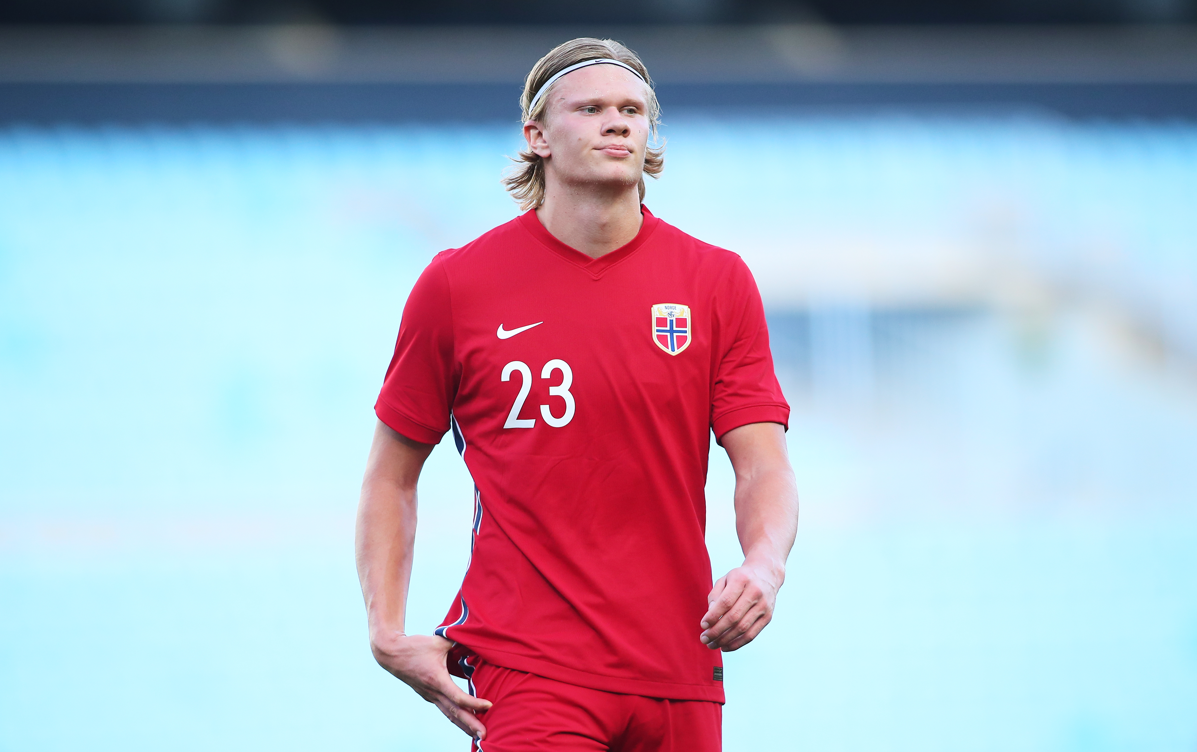 末节被弃用！周琦高效砍两双，杀伤力十足无奈罚球一般