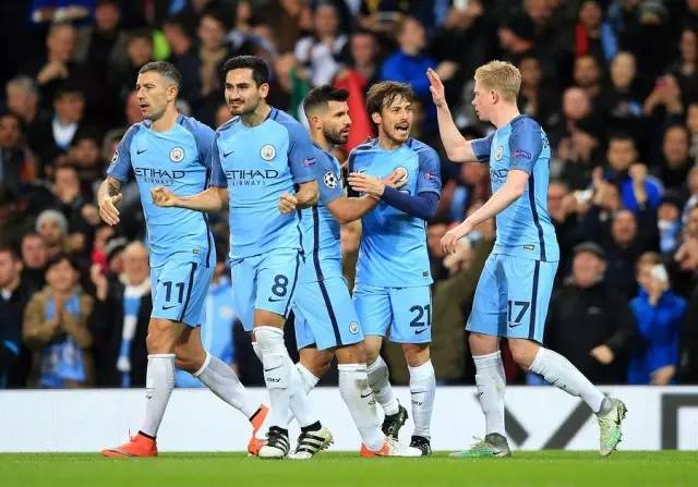 4场狂轰137分！哈登三节31分无奈打卡 快船13人轮换11人得分个位数